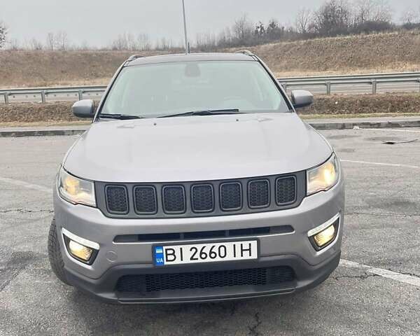 Серый Джип Компас, объемом двигателя 2.36 л и пробегом 66 тыс. км за 17800 $, фото 1 на Automoto.ua