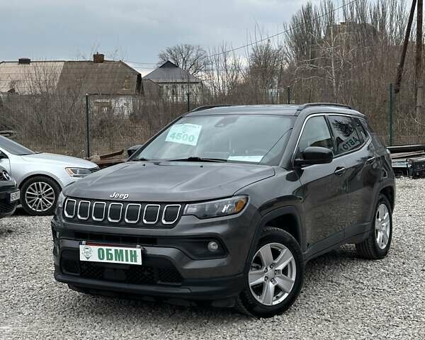 Сірий Джип Compass, об'ємом двигуна 2.4 л та пробігом 166 тис. км за 16800 $, фото 1 на Automoto.ua