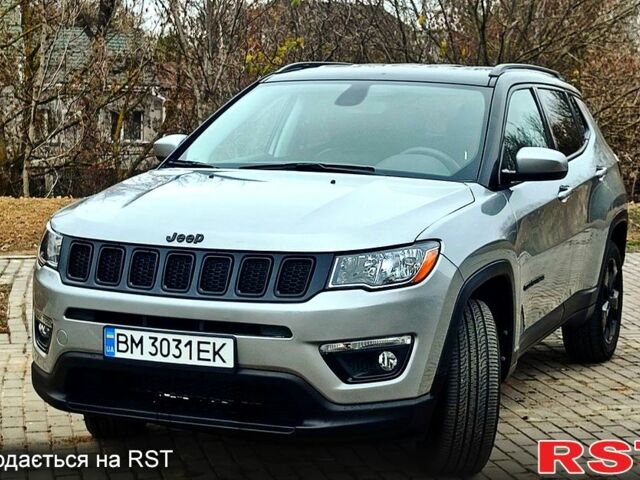 Сірий Джип Compass, об'ємом двигуна 2.4 л та пробігом 72 тис. км за 17000 $, фото 1 на Automoto.ua
