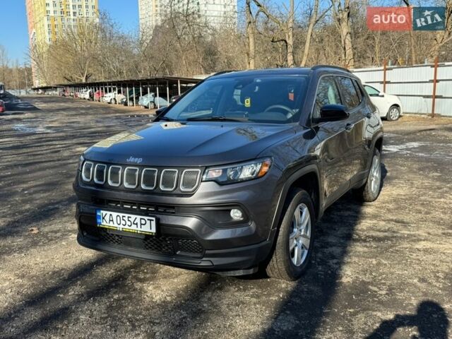 Серый Джип Компас, объемом двигателя 2.36 л и пробегом 42 тыс. км за 19800 $, фото 1 на Automoto.ua