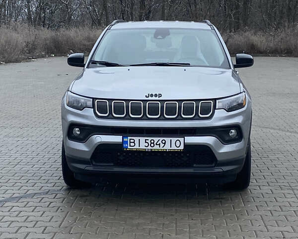 Серый Джип Компас, объемом двигателя 2.36 л и пробегом 25 тыс. км за 19200 $, фото 1 на Automoto.ua