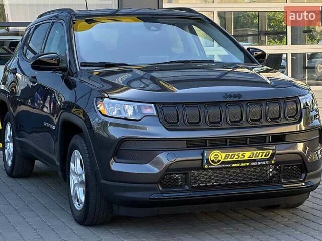 Сірий Джип Compass, об'ємом двигуна 2.36 л та пробігом 55 тис. км за 17900 $, фото 1 на Automoto.ua