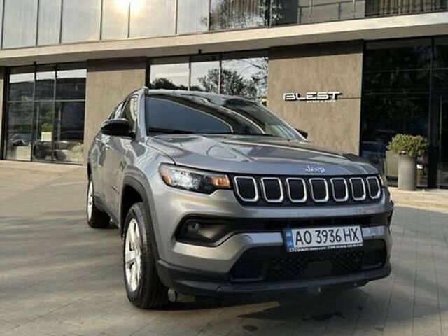 Серый Джип Компас, объемом двигателя 2.36 л и пробегом 55 тыс. км за 22900 $, фото 1 на Automoto.ua