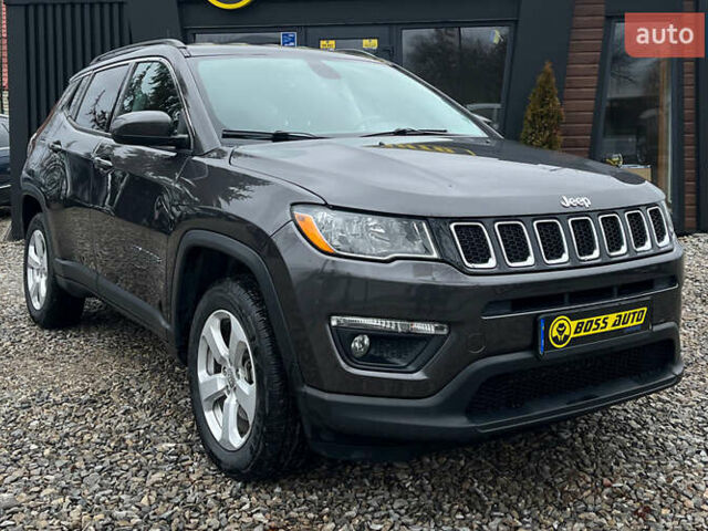 Сірий Джип Compass, об'ємом двигуна 2.4 л та пробігом 111 тис. км за 18999 $, фото 1 на Automoto.ua