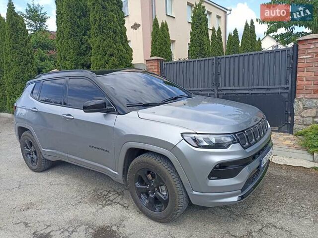 Серый Джип Компас, объемом двигателя 2.36 л и пробегом 39 тыс. км за 19900 $, фото 1 на Automoto.ua