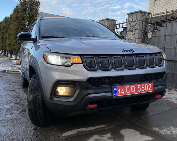 Сірий Джип Compass, об'ємом двигуна 0 л та пробігом 32 тис. км за 21500 $, фото 1 на Automoto.ua