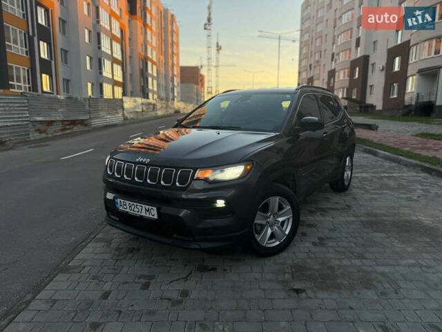 Серый Джип Компас, объемом двигателя 2.36 л и пробегом 110 тыс. км за 18700 $, фото 1 на Automoto.ua