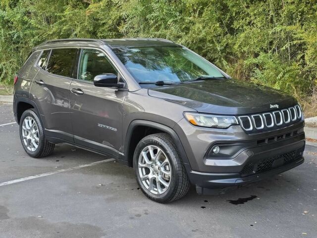 Сірий Джип Compass, об'ємом двигуна 2.4 л та пробігом 20 тис. км за 5200 $, фото 1 на Automoto.ua