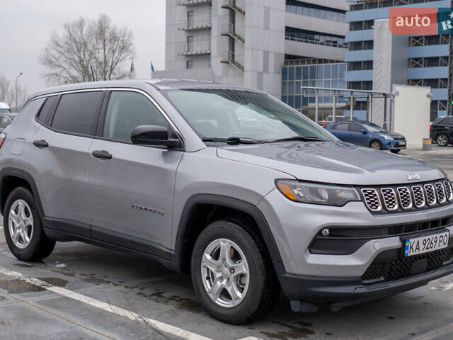 Серый Джип Компас, объемом двигателя 2.36 л и пробегом 43 тыс. км за 19500 $, фото 1 на Automoto.ua