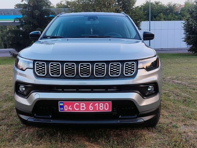Сірий Джип Compass, об'ємом двигуна 2.4 л та пробігом 42 тис. км за 18990 $, фото 1 на Automoto.ua