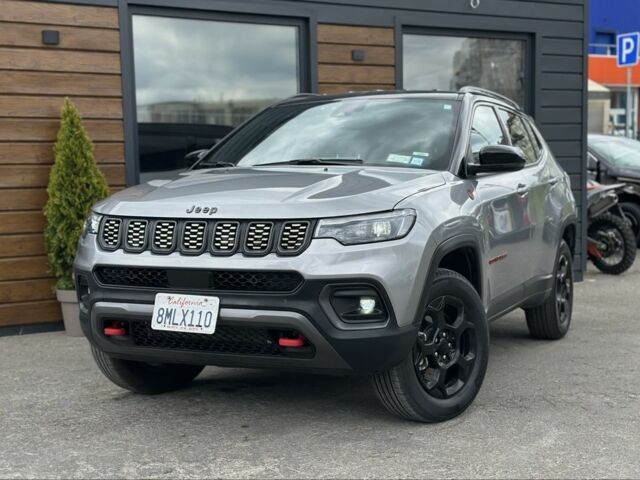 Сірий Джип Compass, об'ємом двигуна 2 л та пробігом 33 тис. км за 26500 $, фото 1 на Automoto.ua