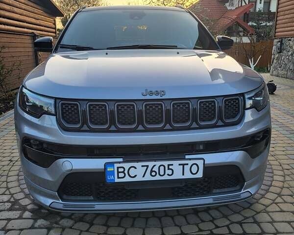 Сірий Джип Compass, об'ємом двигуна 2 л та пробігом 37 тис. км за 23950 $, фото 1 на Automoto.ua
