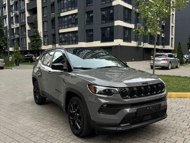 Сірий Джип Compass, об'ємом двигуна 2 л та пробігом 40 тис. км за 19400 $, фото 1 на Automoto.ua