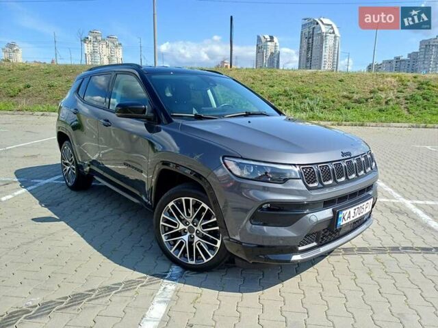 Серый Джип Компас, объемом двигателя 1.47 л и пробегом 22 тыс. км за 29500 $, фото 1 на Automoto.ua