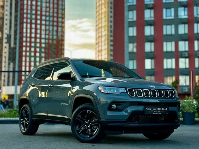 Серый Джип Компас, объемом двигателя 2 л и пробегом 9 тыс. км за 24900 $, фото 1 на Automoto.ua