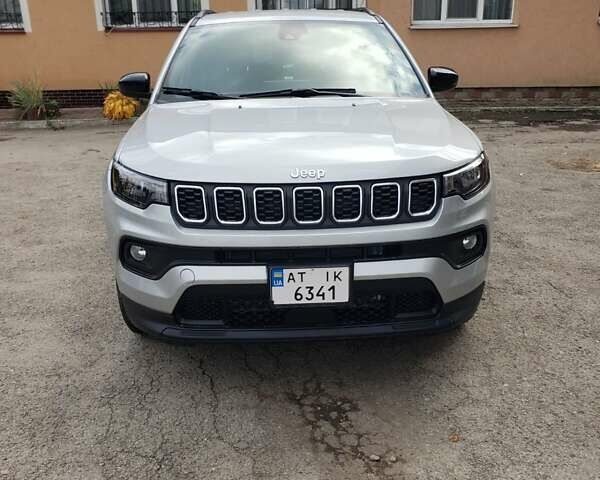 Джип Компас 2025 в Ивано-Франковске на Automoto.ua Серый Джип Компас, объемом двигателя 2 л и пробегом 3 тыс. км за 42500 $, фото 1 на Automoto.ua