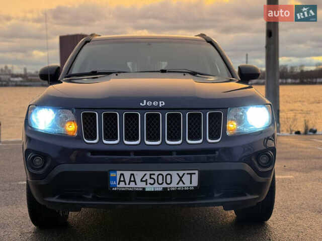 Синій Джип Compass, об'ємом двигуна 2.36 л та пробігом 160 тис. км за 11950 $, фото 1 на Automoto.ua