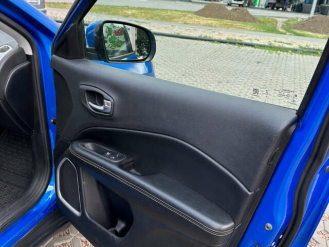 Синій Джип Compass, об'ємом двигуна 2.4 л та пробігом 46 тис. км за 15700 $, фото 1 на Automoto.ua