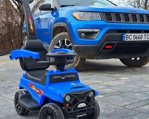 Джип Compass 2019 у Львові на Automoto.ua Синій Джип Compass, об'ємом двигуна 2.36 л та пробігом 104 тис. км за 16900 $, фото 1 на Automoto.ua