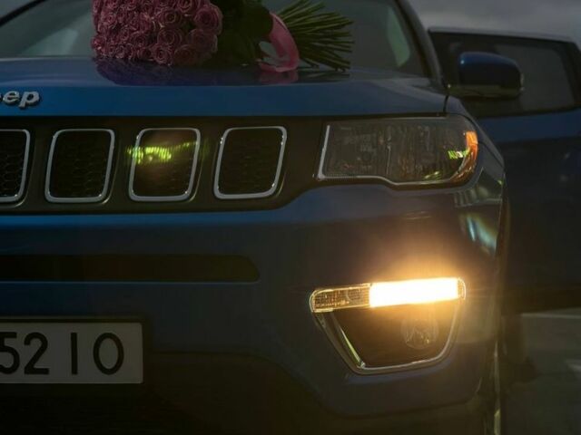 Синій Джип Compass, об'ємом двигуна 2.4 л та пробігом 40 тис. км за 16500 $, фото 1 на Automoto.ua