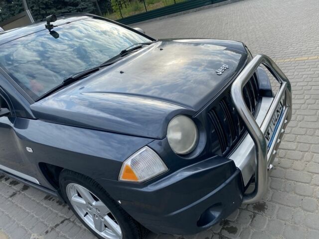 Зеленый Джип Компас, объемом двигателя 2 л и пробегом 350 тыс. км за 5700 $, фото 1 на Automoto.ua