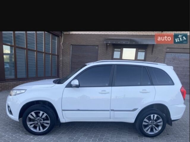 Белый Джип Другая, объемом двигателя 1.6 л и пробегом 88 тыс. км за 8600 $, фото 1 на Automoto.ua