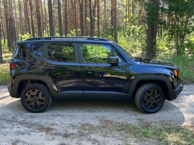 Черный Джип Другая, объемом двигателя 2.4 л и пробегом 42 тыс. км за 11300 $, фото 1 на Automoto.ua