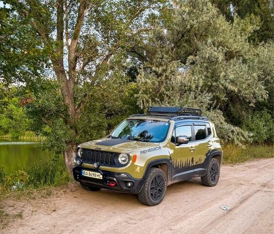 Зелений Джип Інша, об'ємом двигуна 2.4 л та пробігом 167 тис. км за 12999 $, фото 1 на Automoto.ua