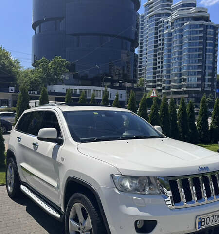 Белый Джип Гранд Чероки, объемом двигателя 2.99 л и пробегом 315 тыс. км за 17500 $, фото 1 на Automoto.ua