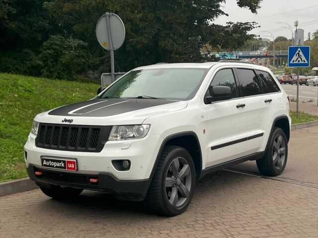 Білий Джип Grand Cherokee, об'ємом двигуна 3 л та пробігом 176 тис. км за 14990 $, фото 1 на Automoto.ua