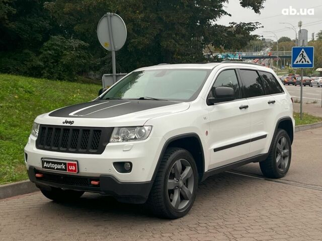 Білий Джип Grand Cherokee, об'ємом двигуна 3 л та пробігом 176 тис. км за 14990 $, фото 1 на Automoto.ua