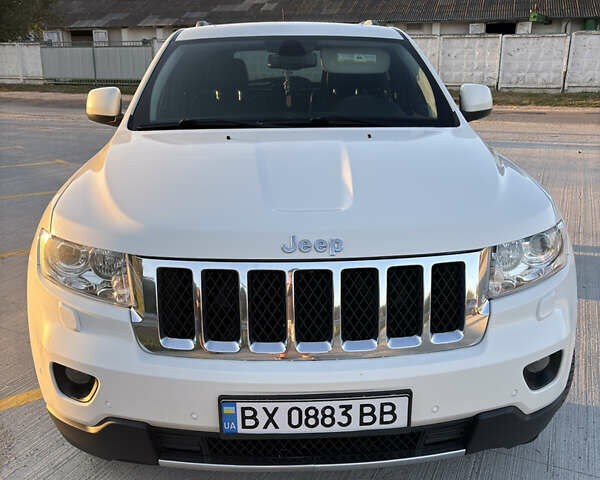 Джип Гранд Чероки 2012 в Волочиске на Automoto.ua Белый Джип Гранд Чероки, объемом двигателя 2.99 л и пробегом 203 тыс. км за 17000 $, фото 1 на Automoto.ua