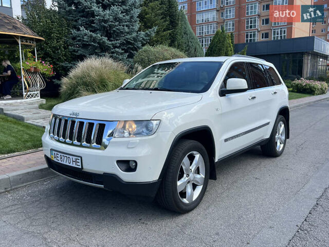 Білий Джип Grand Cherokee, об'ємом двигуна 2.99 л та пробігом 290 тис. км за 15500 $, фото 1 на Automoto.ua