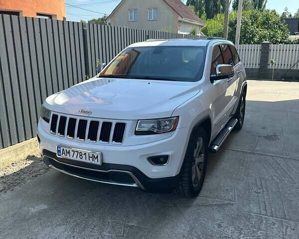 Джип Grand Cherokee 2013 у Житомирі на Automoto.ua Білий Джип Grand Cherokee, об'ємом двигуна 2.99 л та пробігом 232 тис. км за 20000 $, фото 1 на Automoto.ua