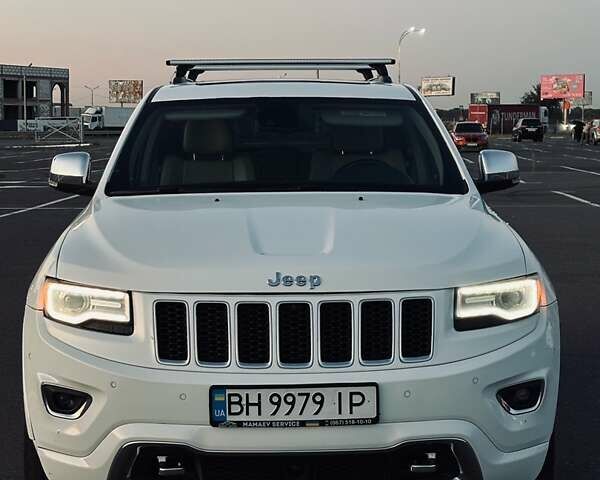 Білий Джип Grand Cherokee, об'ємом двигуна 2.99 л та пробігом 191 тис. км за 21000 $, фото 1 на Automoto.ua