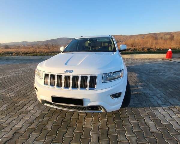 Білий Джип Grand Cherokee, об'ємом двигуна 3.6 л та пробігом 213 тис. км за 15500 $, фото 1 на Automoto.ua