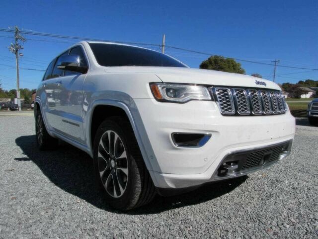 Джип Grand Cherokee 2017 у Чернівцях на Automoto.ua Білий Джип Grand Cherokee, об'ємом двигуна 3.6 л та пробігом 66 тис. км за 4900 $, фото 1 на Automoto.ua