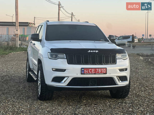 Белый Джип Гранд Чероки, объемом двигателя 2.99 л и пробегом 171 тыс. км за 23200 $, фото 1 на Automoto.ua