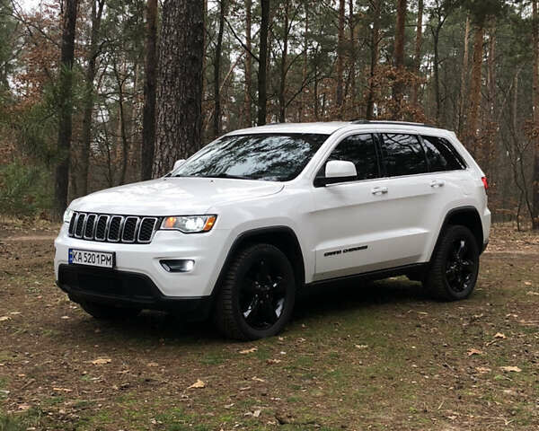 Білий Джип Grand Cherokee, об'ємом двигуна 3.6 л та пробігом 166 тис. км за 22700 $, фото 1 на Automoto.ua