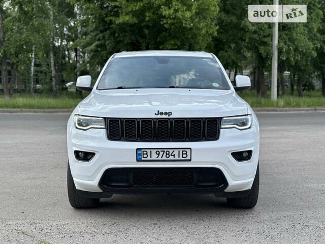 Білий Джип Grand Cherokee, об'ємом двигуна 3.6 л та пробігом 98 тис. км за 24000 $, фото 1 на Automoto.ua