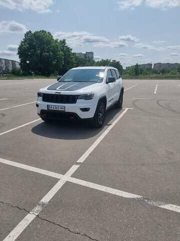 Белый Джип Гранд Чероки, объемом двигателя 2.99 л и пробегом 80 тыс. км за 37000 $, фото 1 на Automoto.ua