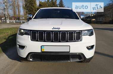 Белый Джип Гранд Чероки, объемом двигателя 3.6 л и пробегом 107 тыс. км за 26000 $, фото 1 на Automoto.ua