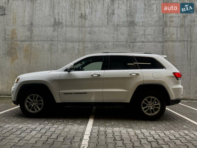 Белый Джип Гранд Чероки, объемом двигателя 3.6 л и пробегом 169 тыс. км за 21900 $, фото 1 на Automoto.ua