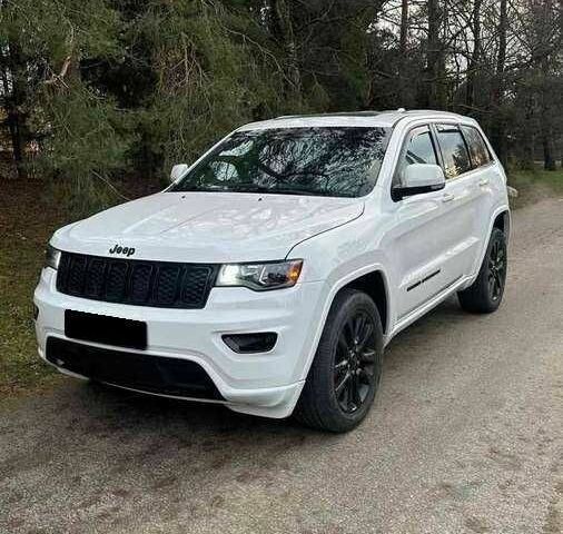 Белый Джип Гранд Чероки, объемом двигателя 3.6 л и пробегом 65 тыс. км за 17999 $, фото 1 на Automoto.ua