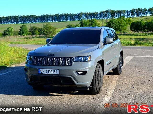 Білий Джип Grand Cherokee, об'ємом двигуна 3.6 л та пробігом 83 тис. км за 28000 $, фото 1 на Automoto.ua