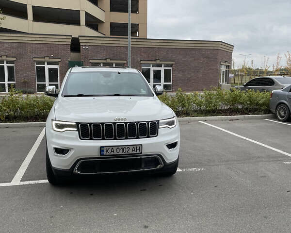 Білий Джип Grand Cherokee, об'ємом двигуна 3.6 л та пробігом 67 тис. км за 29999 $, фото 1 на Automoto.ua