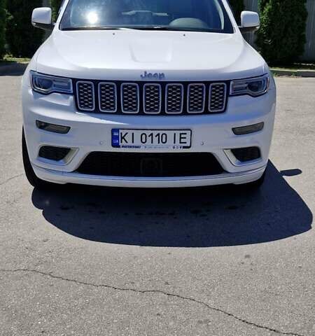 Джип Гранд Чероки 2020 в Мироновке на Automoto.ua Белый Джип Гранд Чероки, объемом двигателя 3.61 л и пробегом 68 тыс. км за 32000 $, фото 1 на Automoto.ua