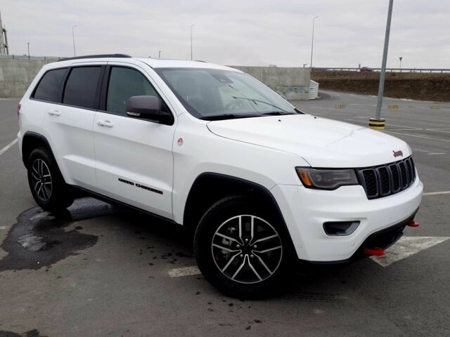 Білий Джип Grand Cherokee, об'ємом двигуна 3.6 л та пробігом 47 тис. км за 33999 $, фото 1 на Automoto.ua