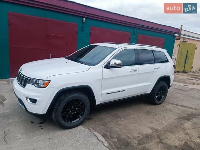 Белый Джип Гранд Чероки, объемом двигателя 3.6 л и пробегом 96 тыс. км за 20600 $, фото 1 на Automoto.ua