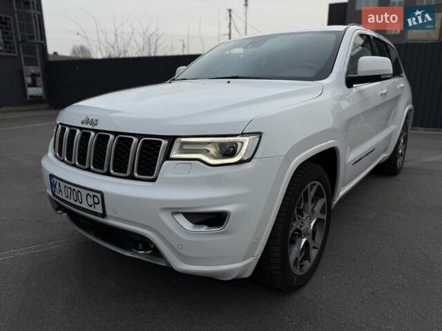 Белый Джип Гранд Чероки, объемом двигателя 2.97 л и пробегом 110 тыс. км за 34000 $, фото 1 на Automoto.ua